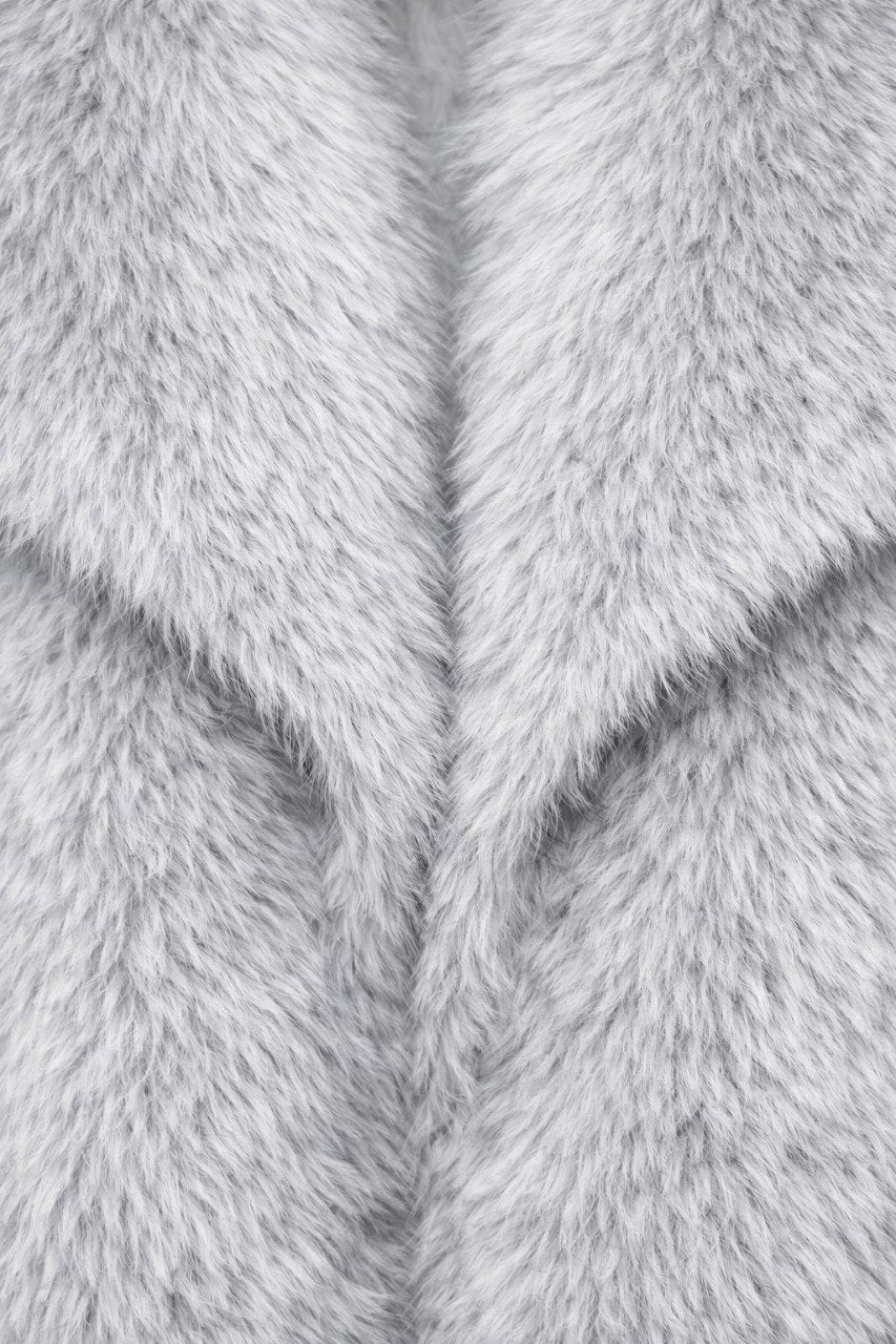 ELISIR – Luxury Eco Fur Cropped Jacket